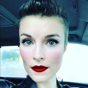 Meet your Posher, Katherine